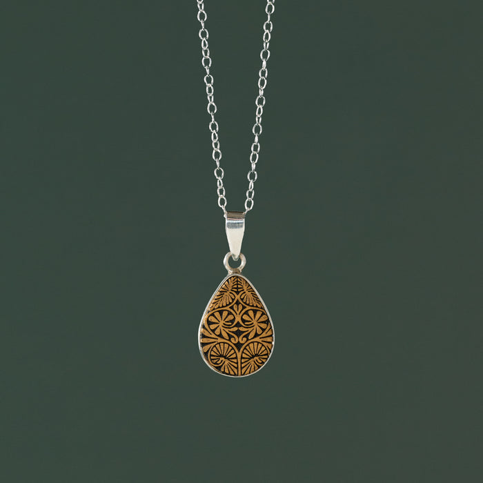 Carved Gourd Teardrop Pendant Necklace - Ten Thousand Villages 1