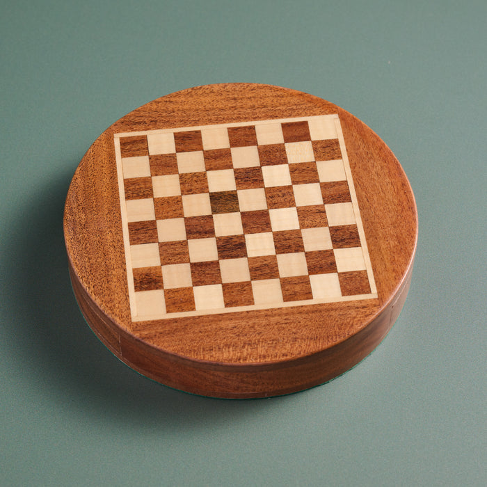 Acacia Wood Round Magnetic Chess Set 5