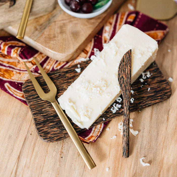 Clean Lines Cheese Serving Set - Ten Thousand Villages 3