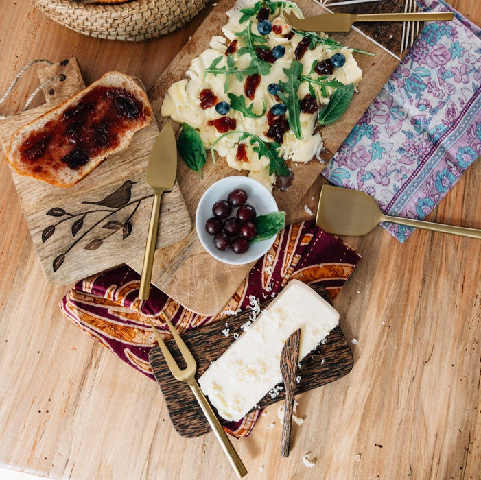 Clean Lines Cheese Serving Set - Ten Thousand Villages 2