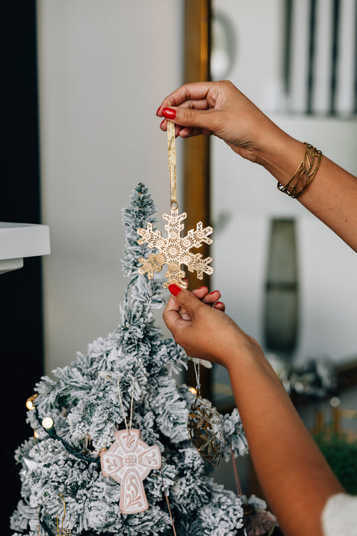 Snowy Day Snowflake Ornament