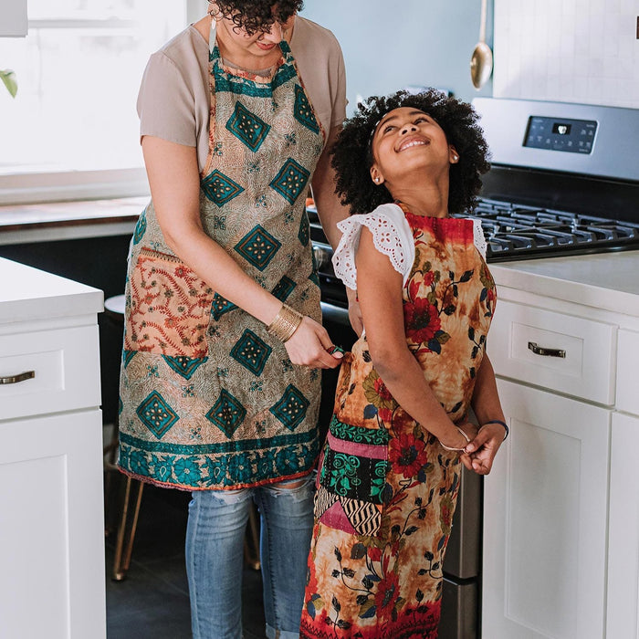 Upcycled Sari Apron - Ten Thousand Villages 1